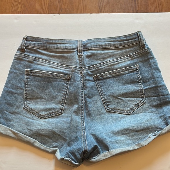 Vanilla star shorts, size 11 - Picture 2 of 11